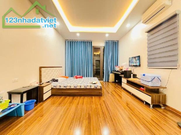 Bán nhà Khu Vực CV TUỔI TRẺ,48m2 CĂN GÓC,CỰC NÔNG,LÊN TẦNG NHÌN RA CV ,NGÕ ĐẸP ,NHỈNH 9TỶ. - 3