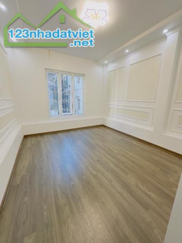 Bán ccmn Vũ Tông Phan - Thanh Xuân, gần Nguyễn Trãi, Ngã Tư Sở. 45 m2 ô tô đỗ cửa full đồ - 2