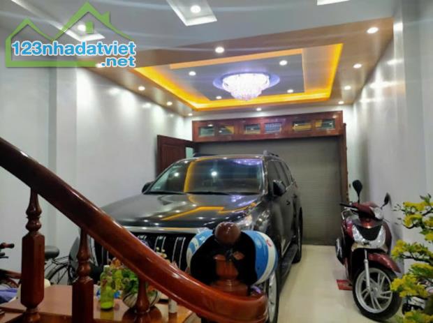 🏠B_án n.hà PHÚC LỢI 35 m LÔ GÓC FULL NỘI THẤT g4.7tỷ