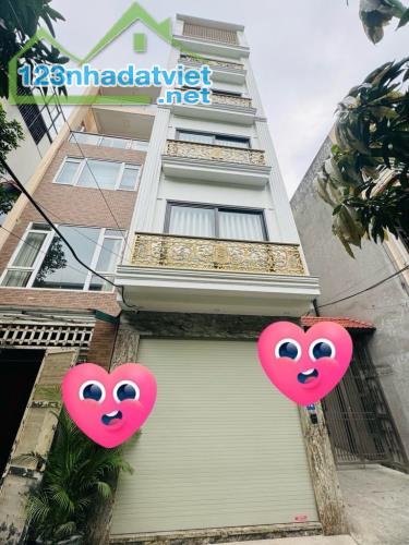 Bán Nhà Hào Nam 40M2 5T 8,5 TỶ, Mới kính koong, Thang máy, Ngõ Thông tứ phương, 30M ra oto