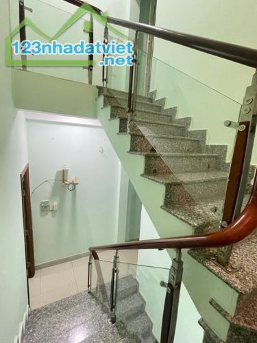 Bán nhà Bình Tân DT 70m² 3 tầng sân thượng hẻm xe hơi nhà mới vào ở ngay. - 3