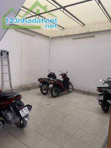 bán nhà 2 lầu góc 2 mặt tiền hẻm 1115 huỳnh tấn phát, quận 7 - 3