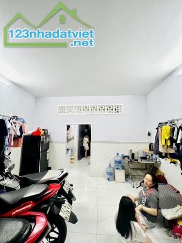 Nhà Hai Mặt Hẻm Mới Đẹp 2 Tầng , 34 M2 Nhỉnh 3 Tỷ  Trần Văn Đang Phường 11 Quận 3 , - 1