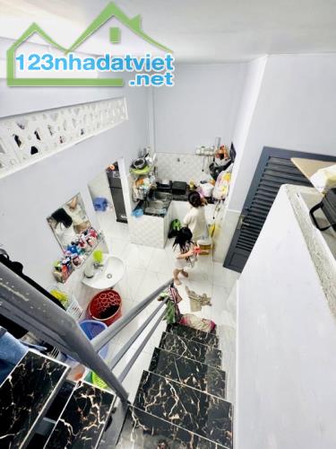 Nhà Hai Mặt Hẻm Mới Đẹp 2 Tầng , 34 M2 Nhỉnh 3 Tỷ  Trần Văn Đang Phường 11 Quận 3 ,