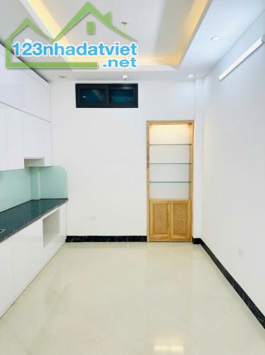 Bán nhà dòng tiền Kim Chung, Hoài Đức. Diện tích 36m2 xây 4 tầng. Cách 70m đến chợ Lai Xá - 4