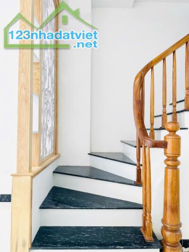 Bán nhà dòng tiền Kim Chung, Hoài Đức. Diện tích 36m2 xây 4 tầng. Cách 70m đến chợ Lai Xá - 3