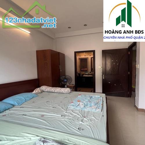 Bán nhà riêng HXT_ Đường Lê Văn Thịnh, Quận 2 _ 2 tầng 3 pn 2 wc _ Đường ô tô thông _ 102 - 2