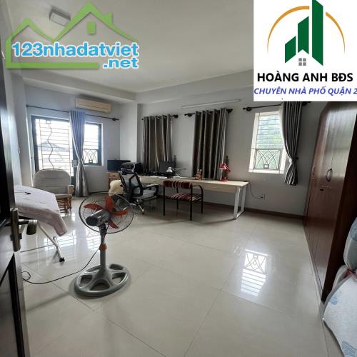 Bán nhà riêng HXT_ Đường Lê Văn Thịnh, Quận 2 _ 2 tầng 3 pn 2 wc _ Đường ô tô thông _ 102 - 3