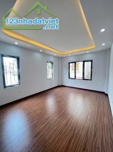 Bán nhà Đại Tự, Kim Chung 30m2, xây 5 tầng. Cách 30m đến Chợ, 620m đến Phố Huyện Hoài Đức - 3