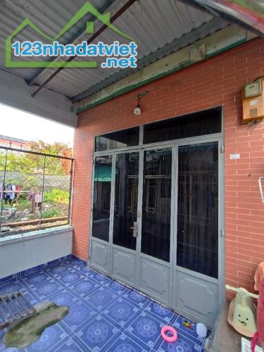 Bán Nhà Cấp 4 - 4X13 - 50m2- Giá 2.1 Tỷ - Nguyễn Thị Ngâu - Thới Tam Thôn Hóc Môn - 2