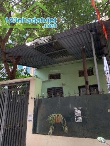 Chính chủ bán đất sẵn nhà 2 tầng ngõ 200 Âu Cơ, 65m2 mặt tiền 4.5m. Ngõ 3m, chỉ 7.5 tỷ - 3