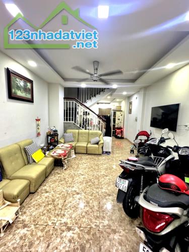Ô tô thông, hậu giang p4 sân bay, 60m- 4x25m, 5 tầng, 11.x tỷ - 4
