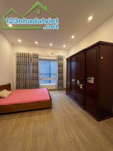 Cho thuê nhà siêu đẹp ngõ 218 Lạc Long Quân 82m2x4T giá 21 triệu - 2