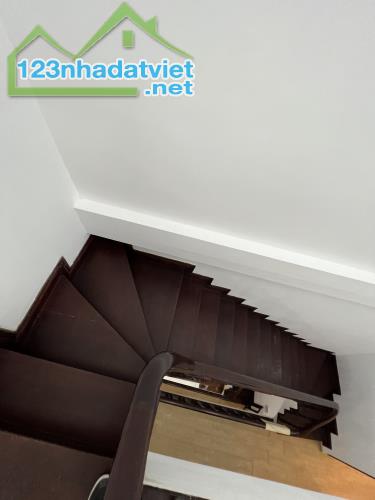 Cho thuê nhà siêu đẹp ngõ 218 Lạc Long Quân 82m2x4T giá 21 triệu - 1