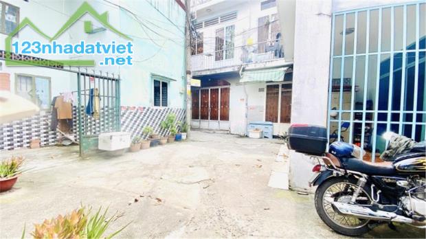 CẦN BÁN NHÀ NGAY LOTTEMART NGUYỄN VĂN LƯỢNG P17 GÒ VẤP, HẺM THÔNG DT 69M2 GIÁ CHỈ 4,9 TỶ