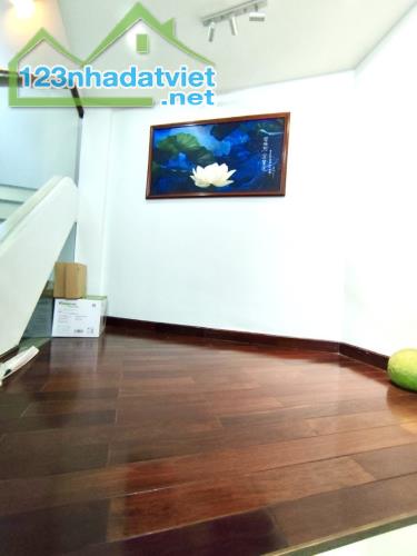 Gấp bán nhà 5 tầng, ô tô thông Trường Sa, Quận 3, nền dt 65m2, giá 10 tỷ 800. - 2