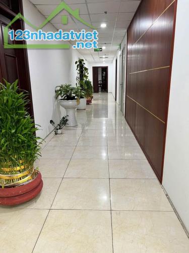 BÁN GẤP NHÀ MẶT PHỐ NGUYỄN CÔNG TRỨ, VỈA HÈ, KINH DOANNH _DT 100M2, 7 TẦNG, MT 6M, 36TỶ