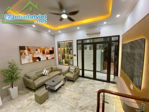 Bán nhà An Dương, Yên Phụ, 42m2, 5 tầng full nội thất ở ngay. ngõ rộng và nông, chỉ 7,5 tỷ - 1
