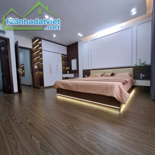 Bán nhà phố Vương Thừa Vũ, Thanh Xuân, 7 Tầng thang máy, Gara ôtô rộng, 50m2, nhỉnh 17tỷ - 2