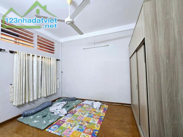 CÁCH CÂY CẦU QUA QUẬN 1 - PHAN VĂN HÂN - HẺM THÔNG - 50M2 - CHỈ 6,35 TỶ - 3