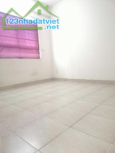 Cho thuê căn nhà Ehome3 2PN, 65m2, nhà thoáng  không khí đẹp, lh0902399788