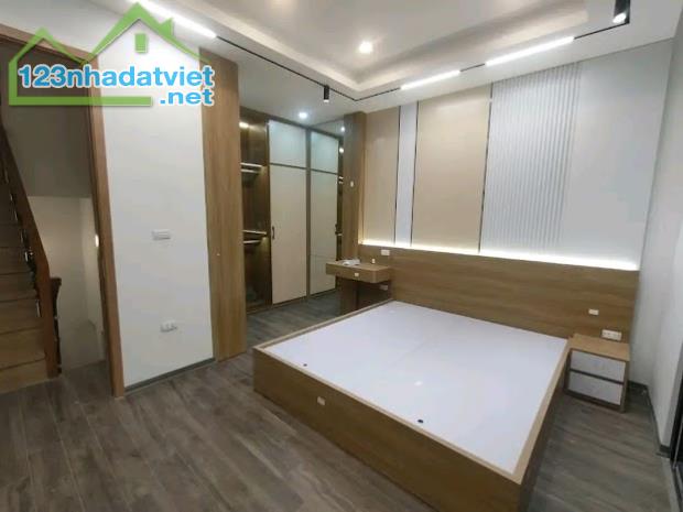 SIÊU HIẾM PHỐ LÊ TRỌNG TẤN, NHÀ 5 TẦNG 30M2 FULL NỘI THẤT. - 2