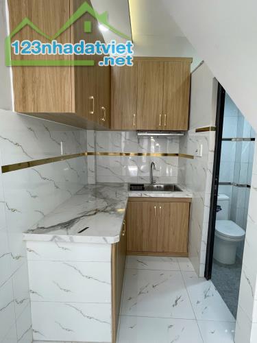 Nhà Nhỏ siêu xinh - Cách Lý Thường Kiệt 50m - Tân Bình - DTSD 35m2 - 2 Tầng -  Hẻm Xe Hơi - 4