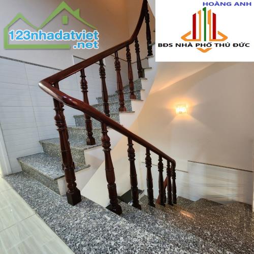 Bán nhà riêng HXT _ Nguyễn Duy Trinh, phường Bình Trưng Tây , Quận 2 _ 3 tầng 3 pn _ 62 m2 - 4