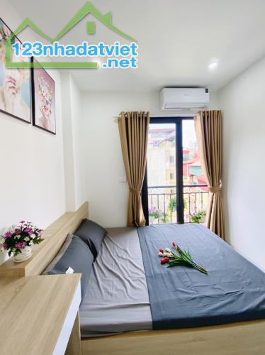 Bán tòa CCMN/CHDV 62m2 Vĩnh Tuy, sát Cao đẳng Kinh doanh Công nghệ, DT 800tr/năm - 2