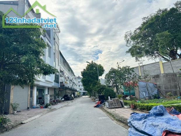 Bán nhà KĐT Nam Đầm Vạc, Vĩnh Yên. DT 88m2, Giá 4.6 tỷ