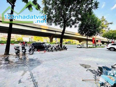 BÁN TOÀ NHÀ VĂN PHÒNG, LÔ GÓC,  MẶT PHỐ KHUẤT DUY TIẾN - THANH XUÂN: 152M, 7T, MT: 6M - 1