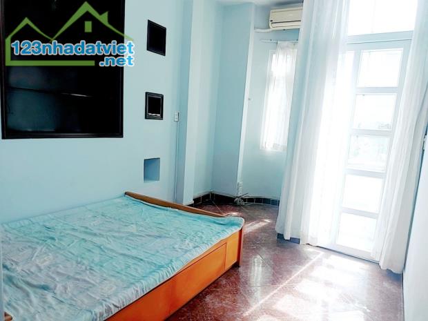 Gấp bán nhà chỉ 7.7 tỷ, gần Mặt tiền Lê Qúy Đôn, Quận 3, 5 tầng, dt đất 50m2. - 1
