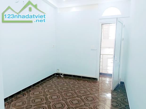 Gấp bán nhà chỉ 7.7 tỷ, gần Mặt tiền Lê Qúy Đôn, Quận 3, 5 tầng, dt đất 50m2. - 4