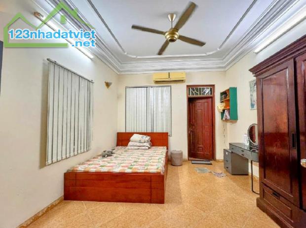 LÔ GÓC, XUÂN PHƯƠNG 40M × 5T - FULL NỘI THẤT, 7,4TỶ. - 2