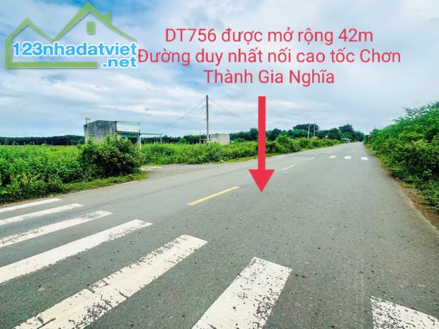 ai muốn mua kinh doanh thì em có lô ngay thị xã chơn thành mt đường 42m - 1