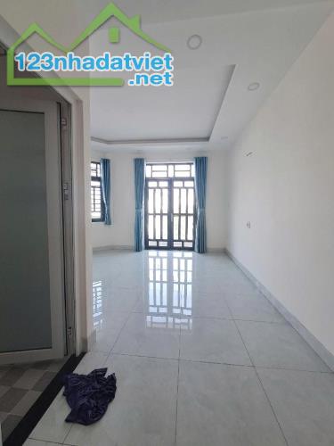 Bán Nhà mặt tiền TL16 gần chung cư Thạnh Lộc 5.2x20m, 4 tầng nhỉnh 7 Tỷ - 1