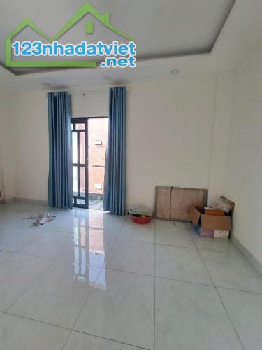 Bán Nhà mặt tiền TL16 gần chung cư Thạnh Lộc 5.2x20m, 4 tầng nhỉnh 7 Tỷ