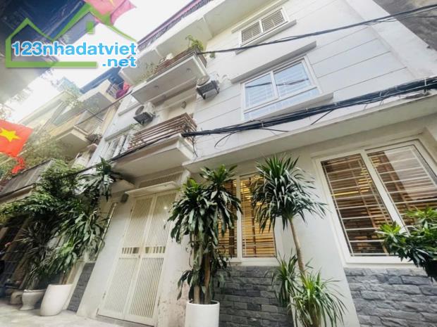 NHÀ ĐỐNG ĐA ĐƯỜNG LA THÀNH, DIỆN TÍCH 74M, MT 9,6M, Ô TÔ 7 CHỖ VÀO NHÀ, SAU QH CÁCH MP 5M - 4