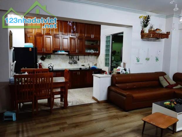 Bán căn hộ Việt Hưng-Long Biên-97m 3n2wc full đồ view thoáng-giá 4.25 tỷ (thương lượng) - 1