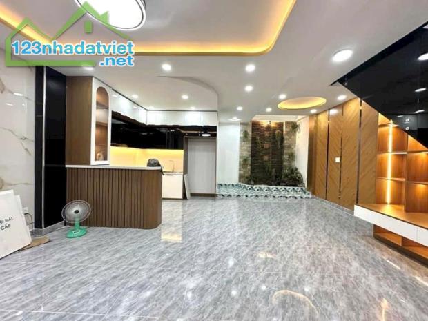 💥NƠ TRANG LONG - P13 - BÌNH THẠNH - 6,45 TỶ - 60M2 - 4 x 15M - 3 TẦNG ĐÚC - 4 PHÒNG NGỦ