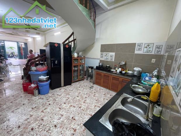 Bán nhà riêng 125m2 Ba Đình 3 tầng 7 pn phường 10 quận 8 chỉ giá 11,5 tỷ - 4