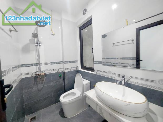 Siêu phẩm nhà 5 tầng - thang máy, ô tô 10m, VIEW đẹp 3 mặt thoáng - mỹ đình.

🏡 Diện - 2