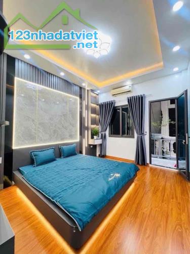 Bán nhà ngay mặt phố Hai Bà Trưng - 45m2 giá nhỉnh 5 tỷ - 3