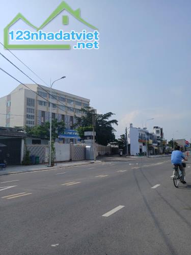 QUẬN 12, HIỆP THÀNH, NHÀ 43M2, 2 TẦNG HẺM XE HƠI, CHỈ NHỈNH 3 TỶ - 1