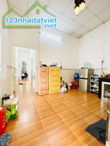 Bán Nhà Trần Thị Nhờ 140m2, ngang khủng 8m, nhà mới vào ở ngay,30m ra đường xe tải