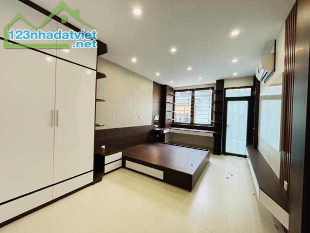 Bán nhà Đại Cát 38 m², 4 tầng, ô tô đỗ cửa giá 3.6 tỷ - 1