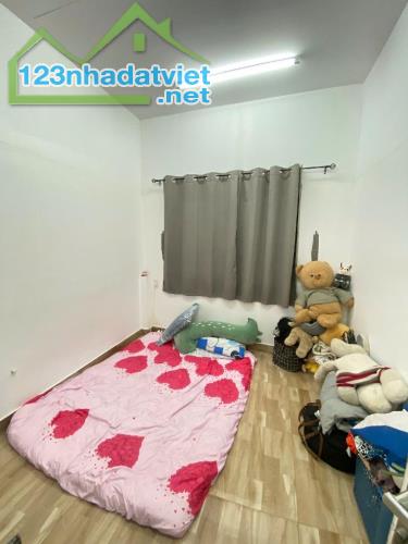 Nhà mặt tiền Nguyễn Duy, 31m2, 3 tầng, đúc bê tông cốt thép, SHR, hoàn công đủ,chỉ: 6,55T - 2