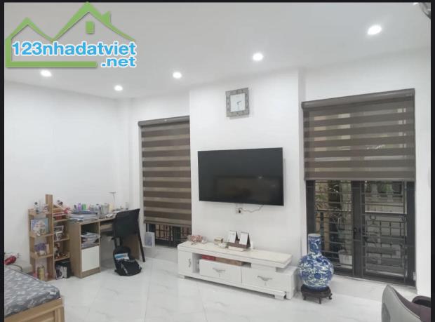 Bán Nhà Phố Thái Hà, Đống Đa, 40m2, 5 Tầng, Ngõ Ôtô, Nhà Mới Cứng, MT 5M, Hơn 5 Tỷ - 1