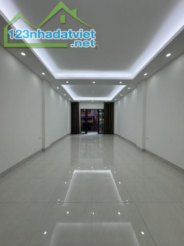 Bán nhà phố Vương  Thừa Vũ, Thanh Xuân 56m, 8 tầng, mt 4.3m. Giá: 18 tỷ - 3