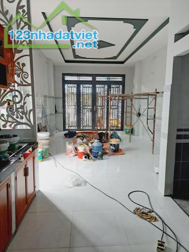 BÌNH TÂN --TỈNH LỘ 10 GIÁP TÊN LỬA --40M2--2 TẦNG ĐÚC MỚI 100% - 1